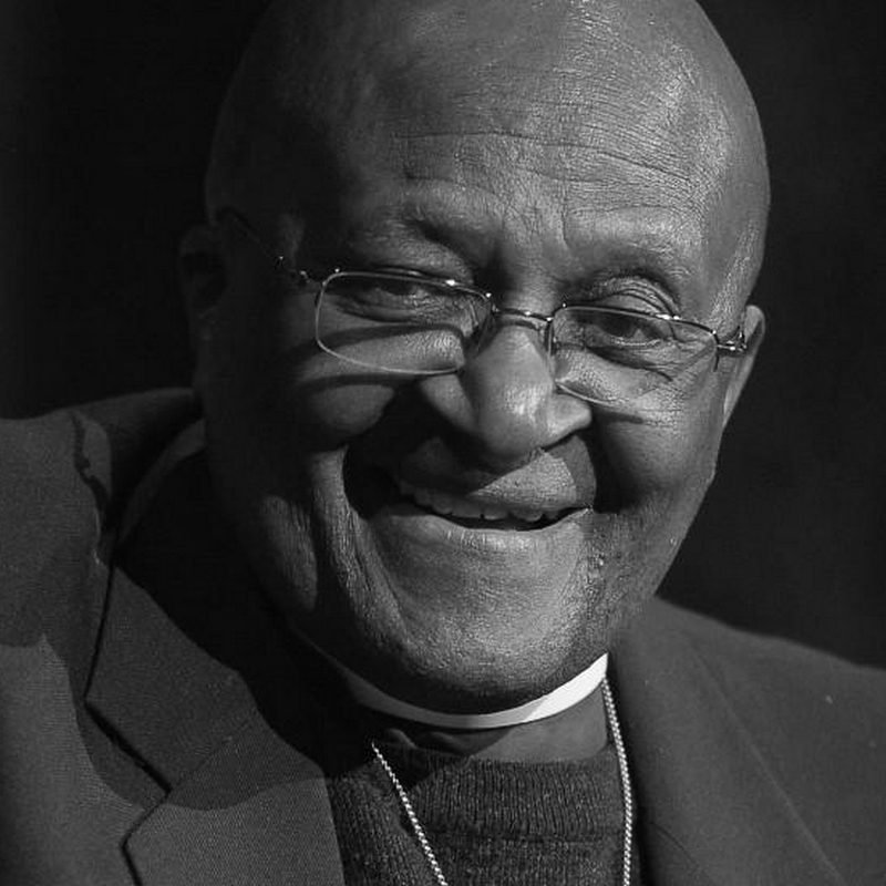 Desmond Tutu-02