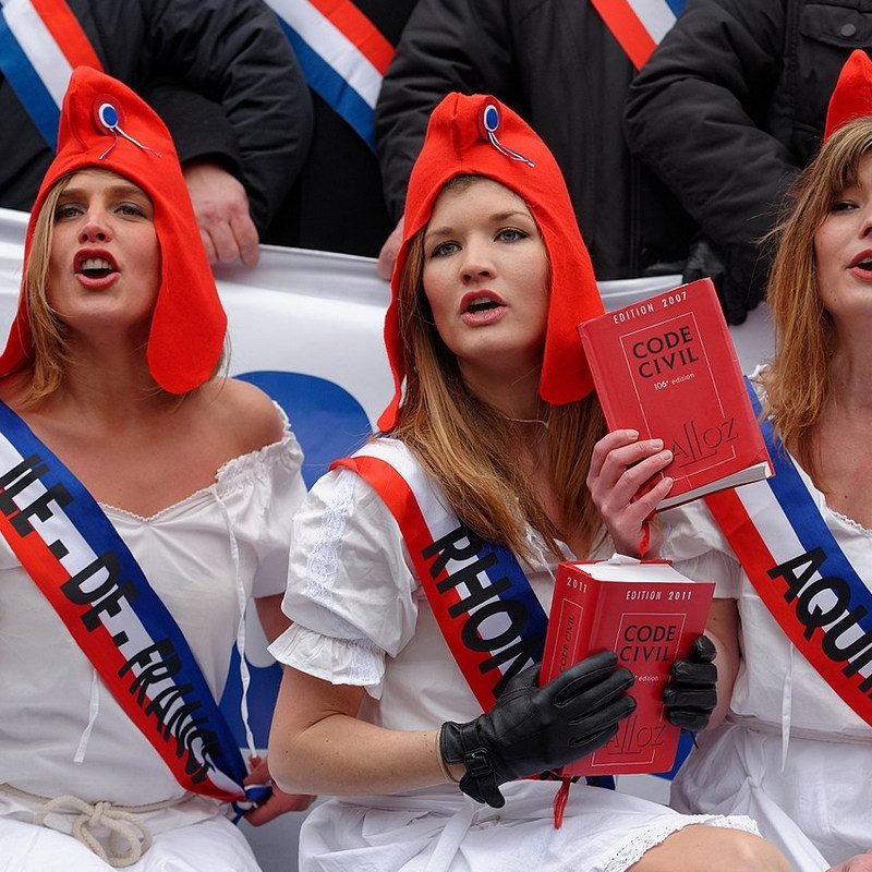 women wearing the Phrygian cap